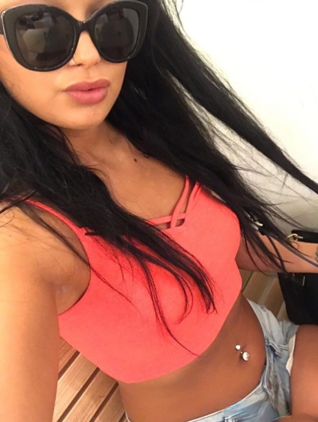 Cevizlik VIP Escort Bayan Hazal